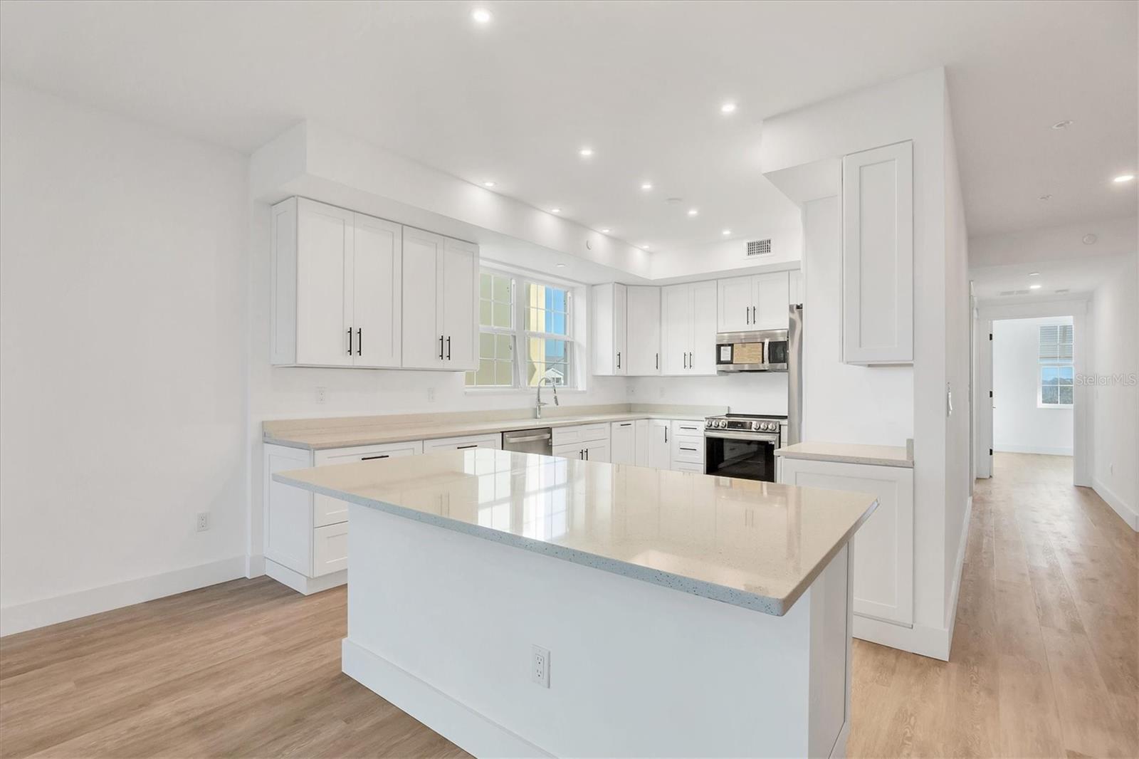 280 HIDDEN BAY DRIVE 201