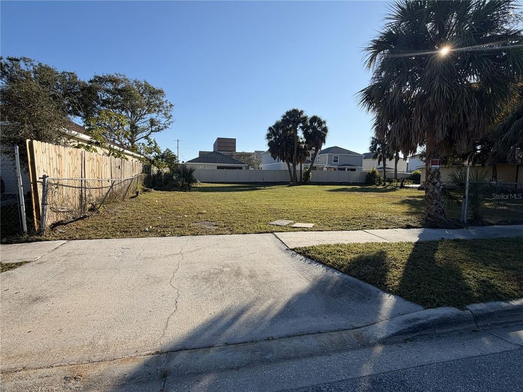 Photo of 1624 36th Street, Sarasota, FL 34234 (MLS # O6374232)