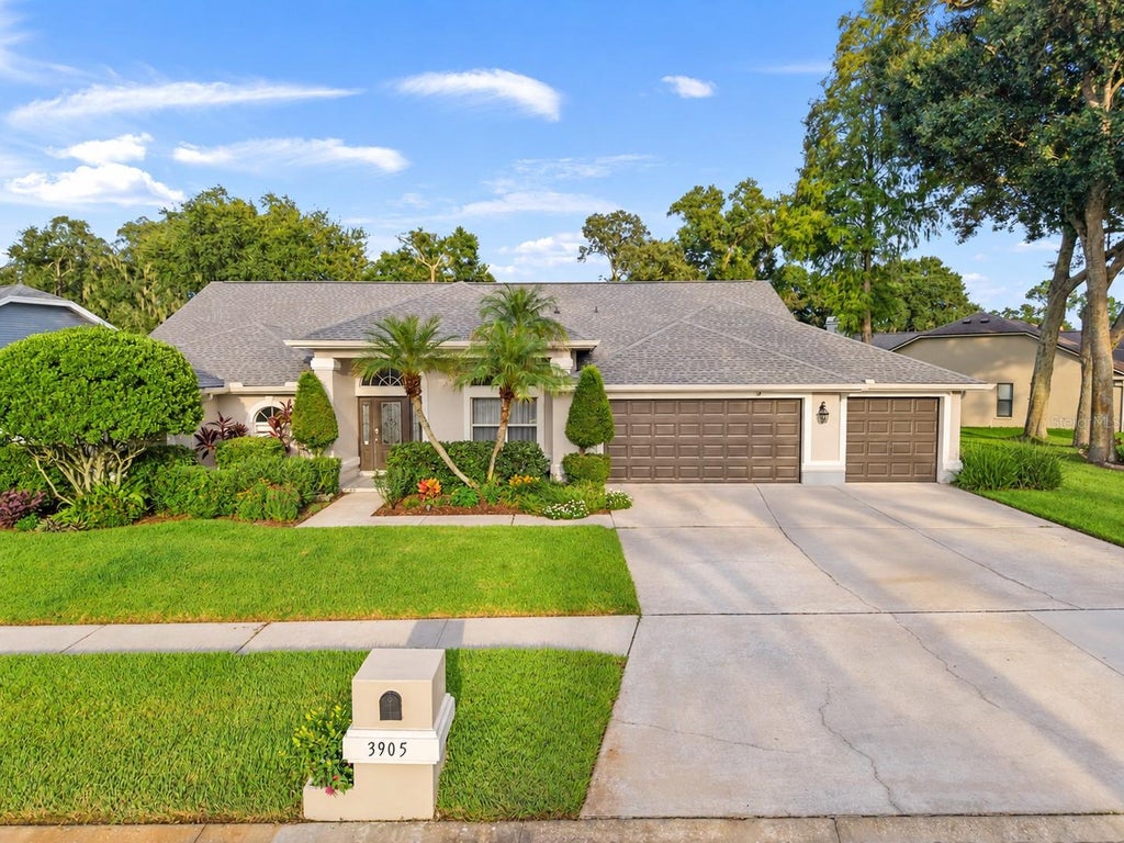 Photo of 3905 Northridge Drive, Valrico, FL 33596 (MLS # TB8549597)