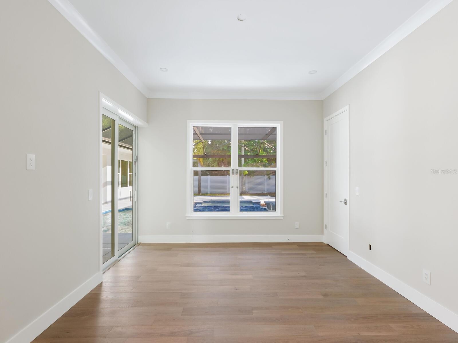 OYSTER BAY ESTATES - Residential