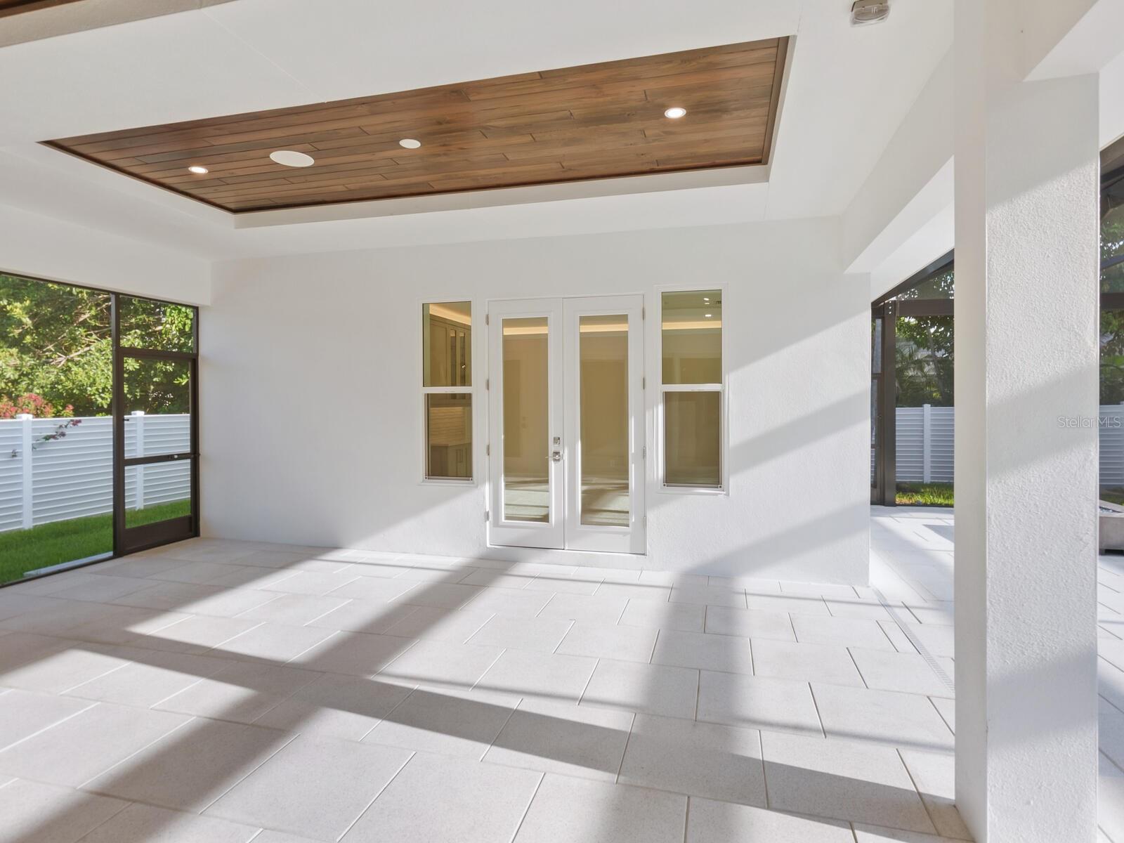 OYSTER BAY ESTATES - Residential