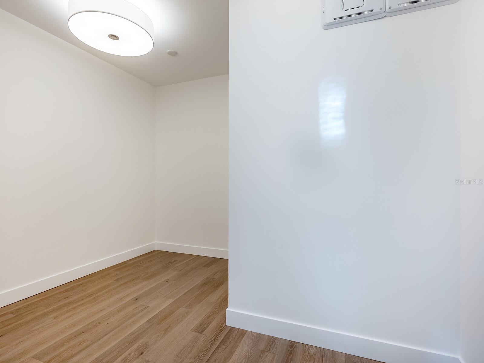 OYSTER BAY ESTATES - Residential