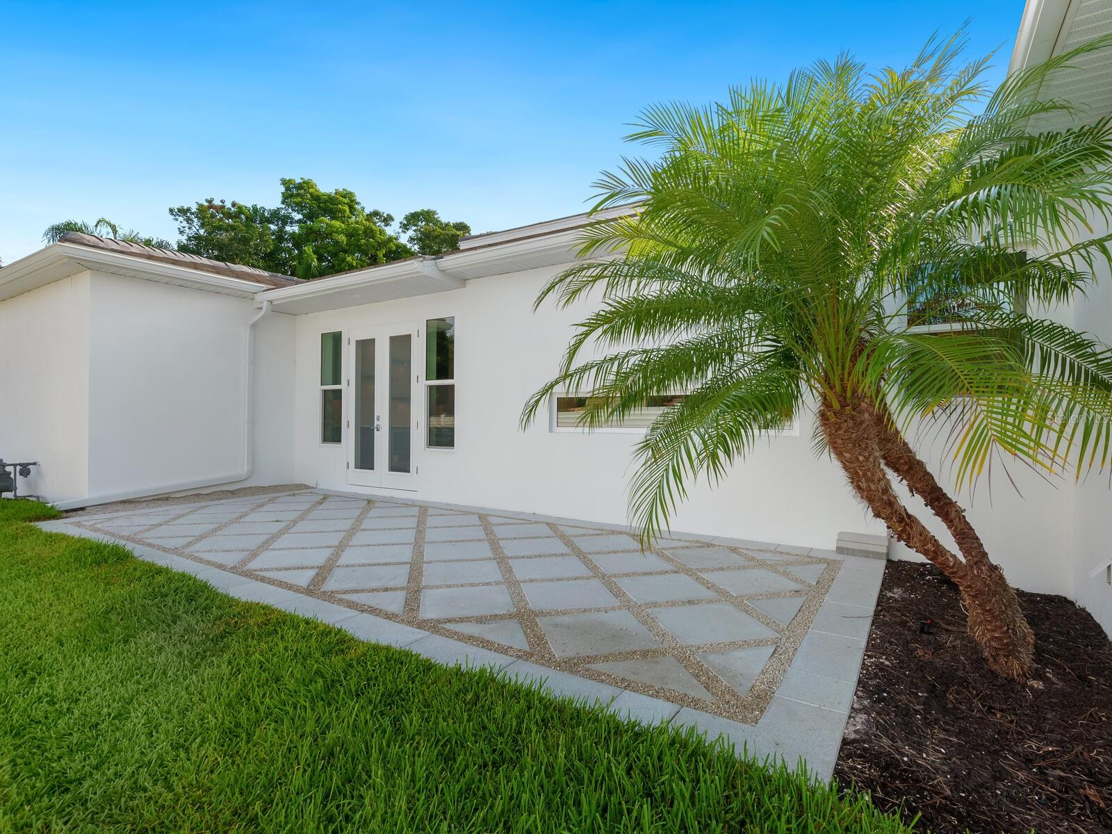 OYSTER BAY ESTATES - Residential