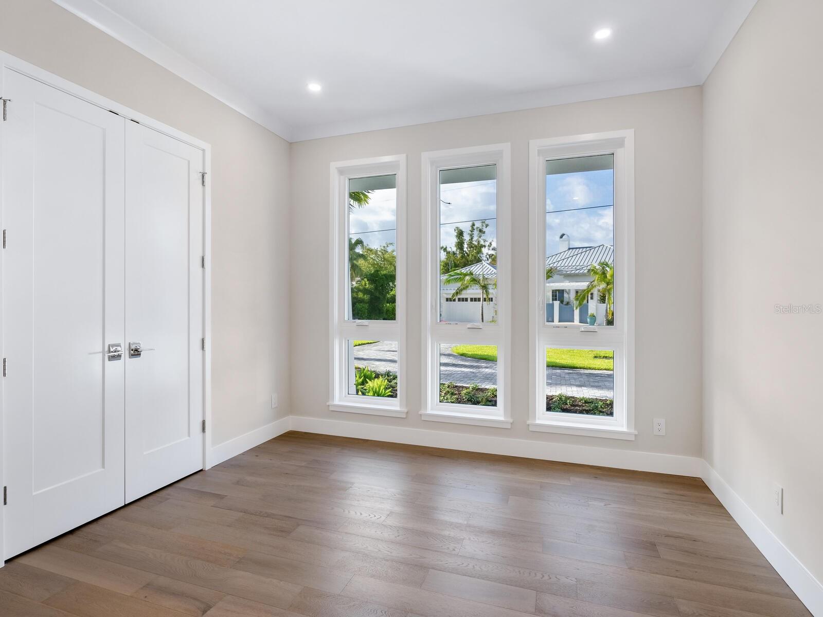 OYSTER BAY ESTATES - Residential