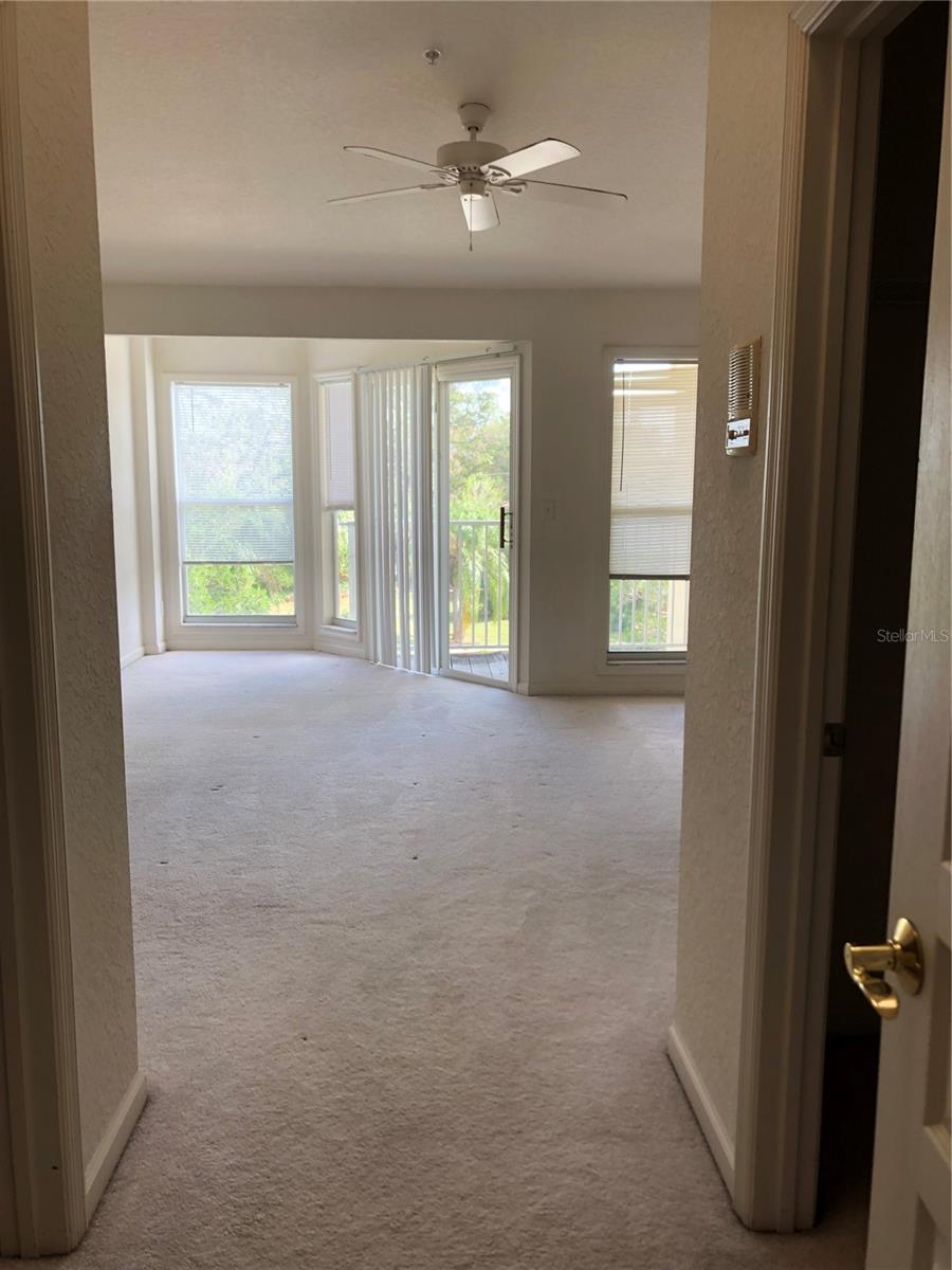 SEASIDE ESTATES - Residential Lease