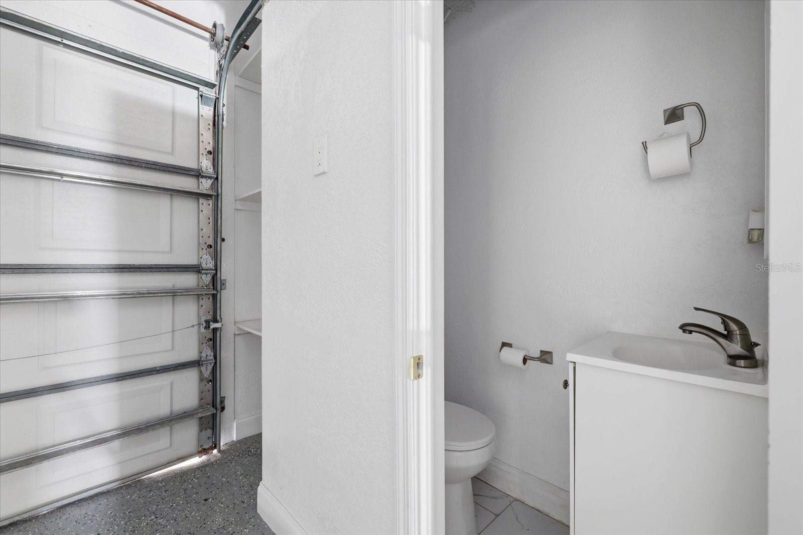 TROPIC SHORES - Residential