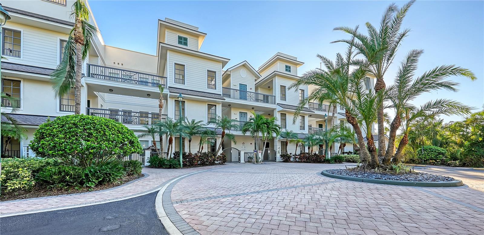 HUDSON CROSSING - Residential