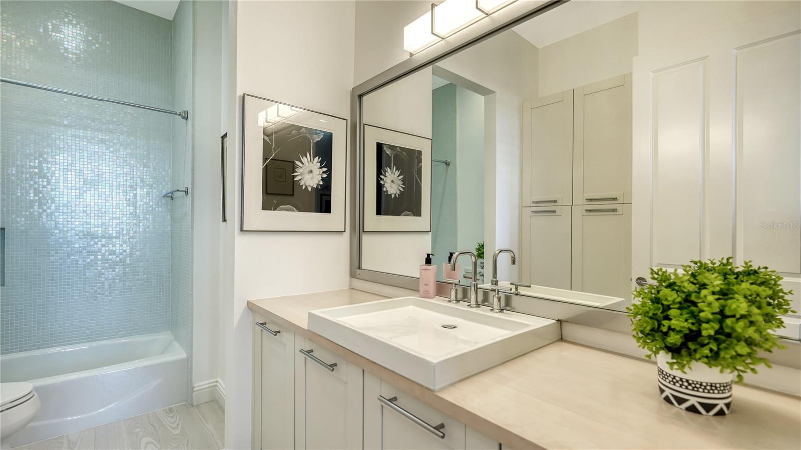 HUDSON CROSSING - Residential