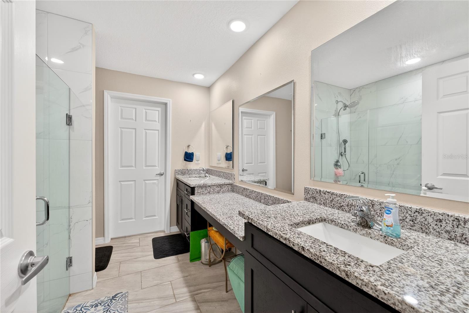 LOCKHART AND SMITHS RESUBDIVISION - Residential