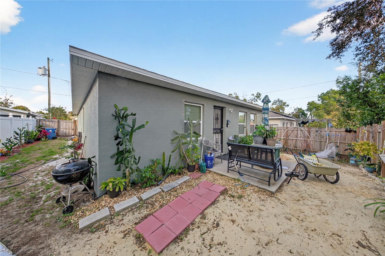 LOCKHART AND SMITHS RESUBDIVISION - Residential