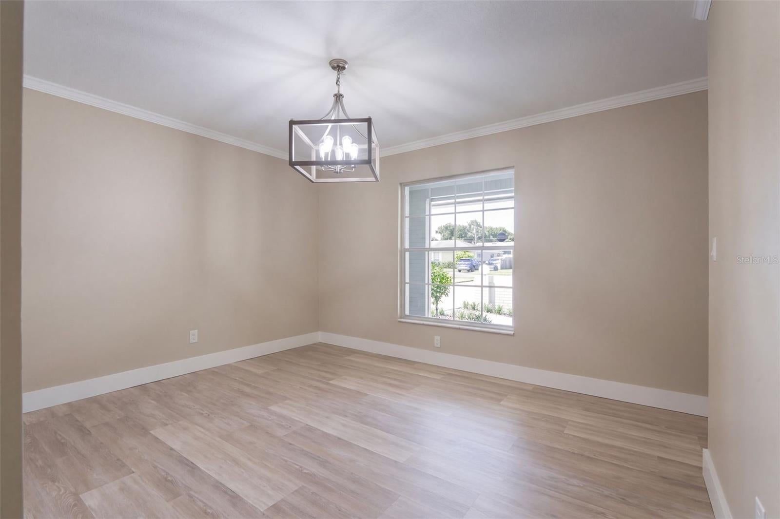 4507 DEEDE LANE