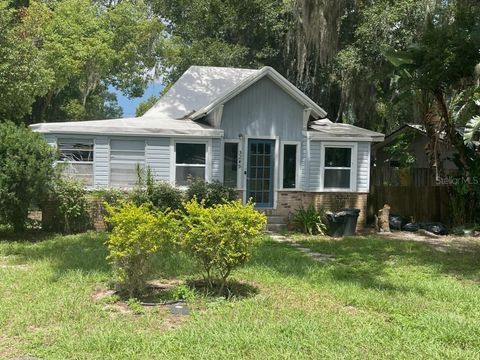 A home in ZEPHYRHILLS