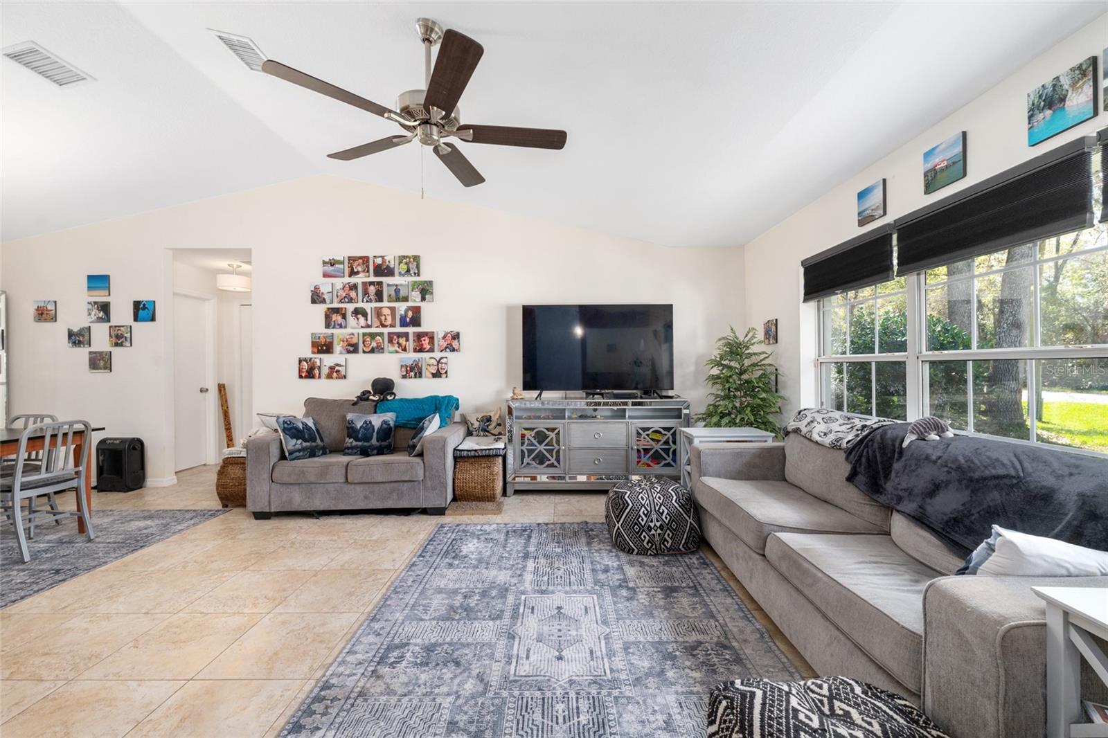 SILVER SPGS SHORES UN 20 - Residential