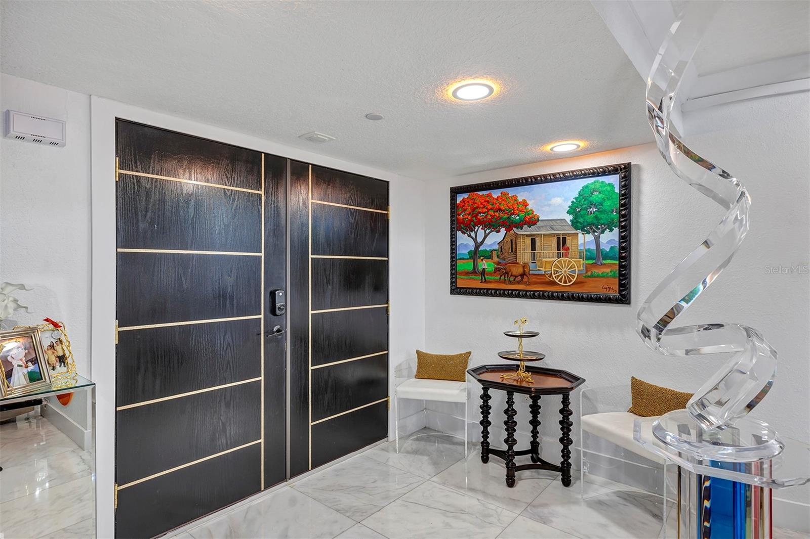 530 EAST CENTRAL CONDO - Residential Lease
