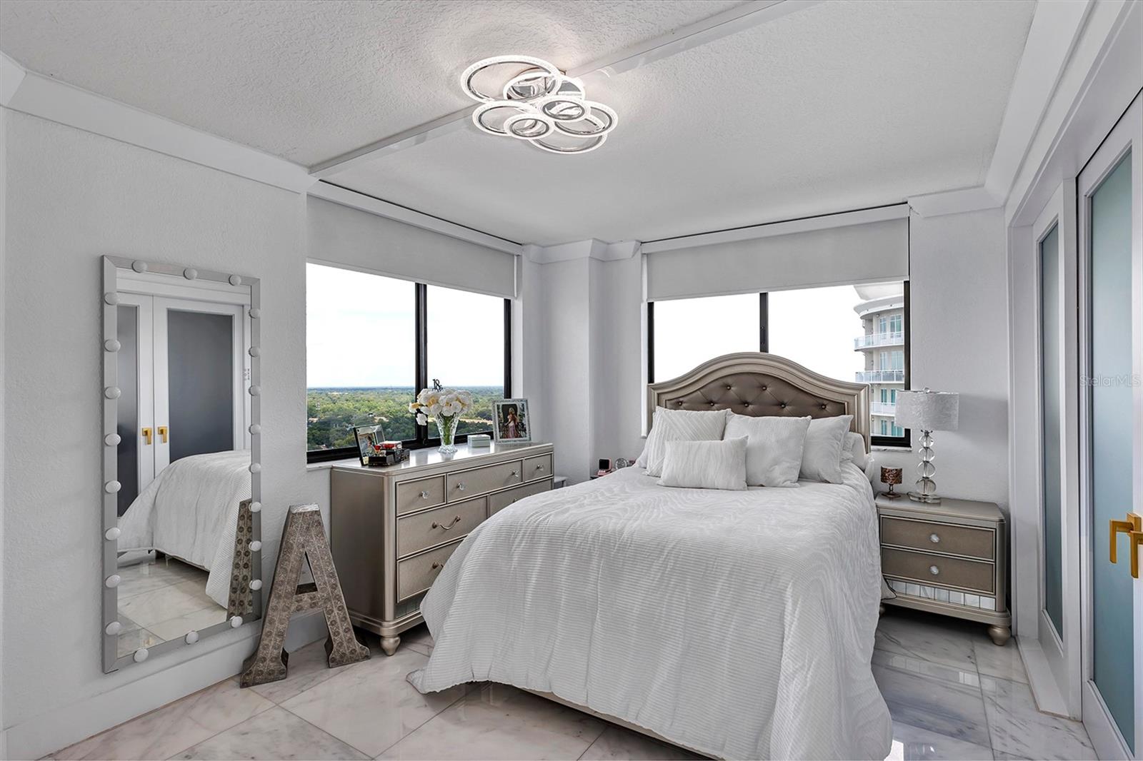 530 EAST CENTRAL CONDO - Residential Lease