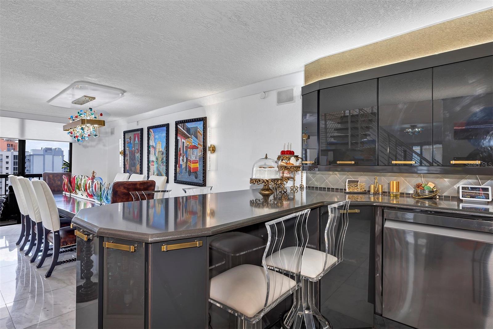 530 EAST CENTRAL CONDO - Residential Lease