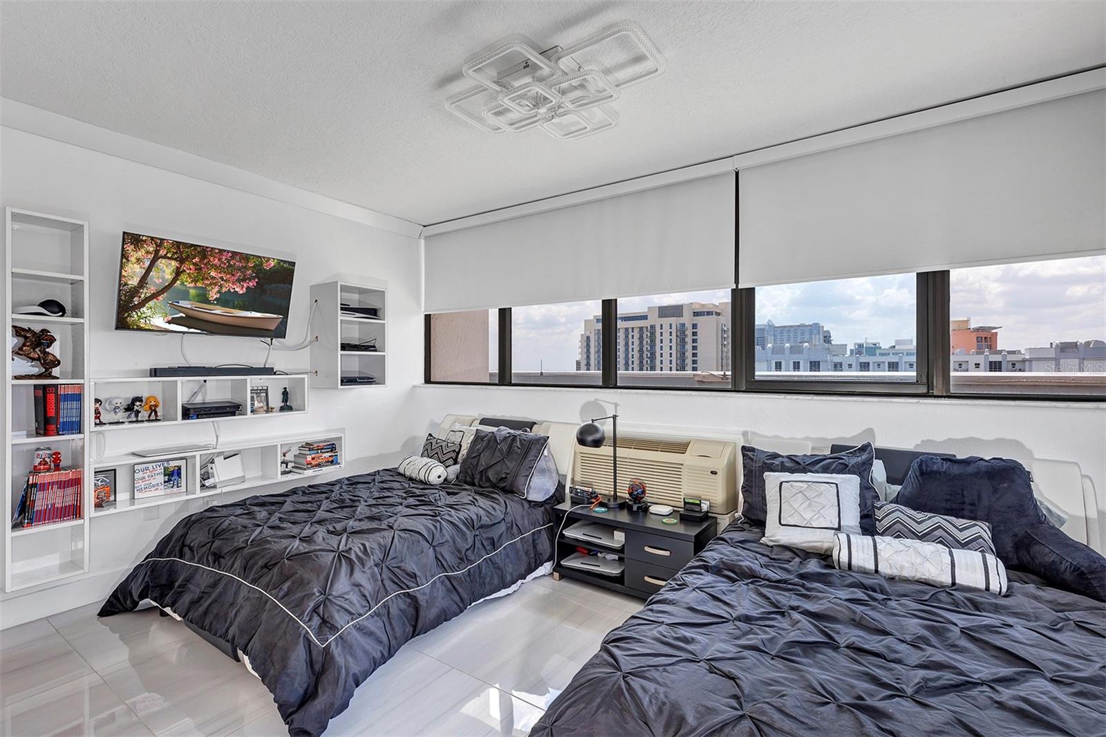 530 EAST CENTRAL CONDO - Residential Lease