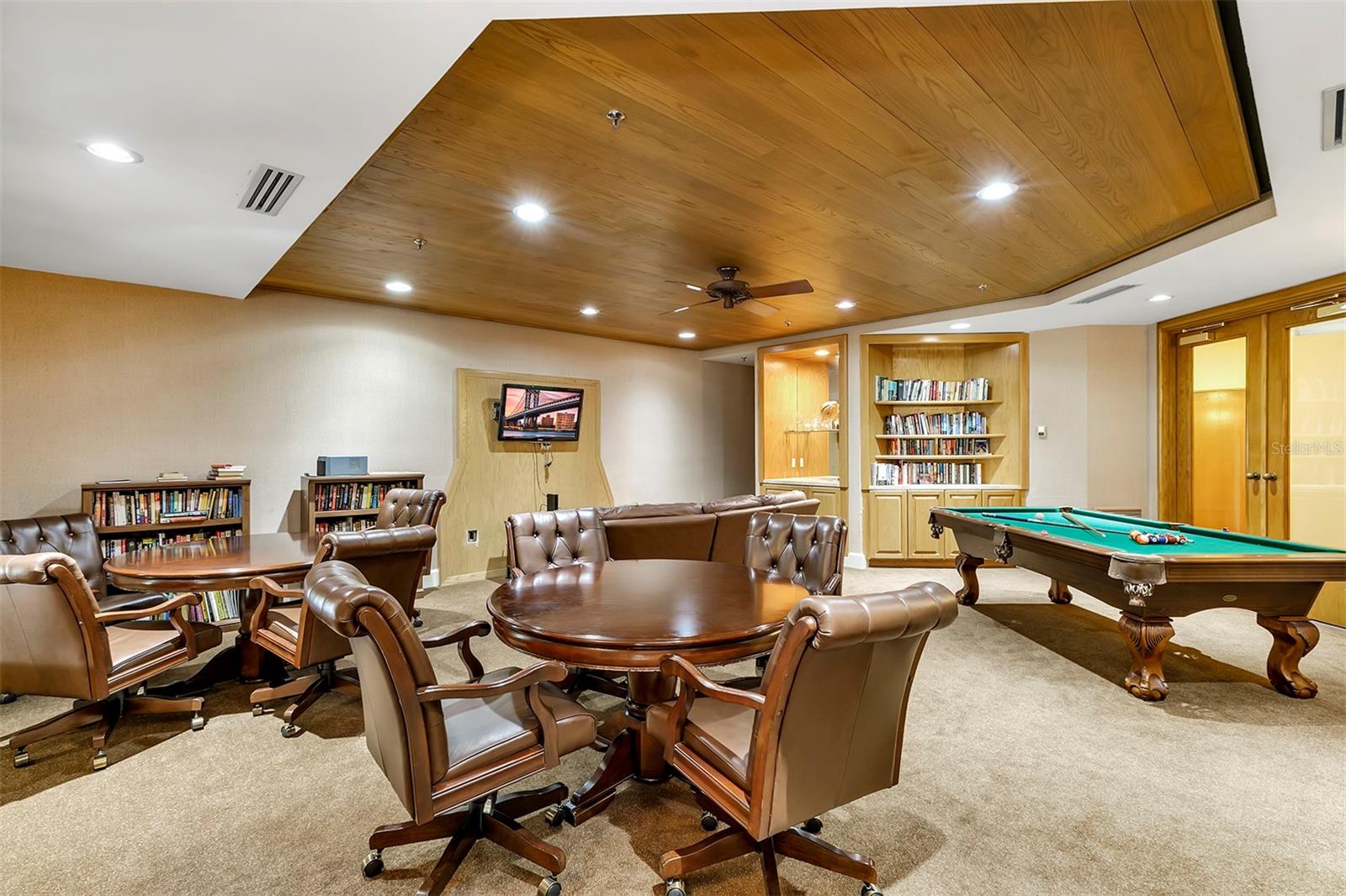 530 EAST CENTRAL CONDO - Residential Lease