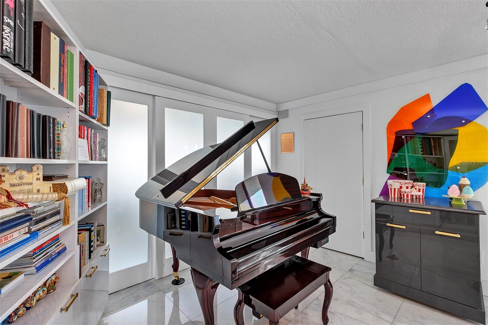 530 EAST CENTRAL CONDO - Residential Lease
