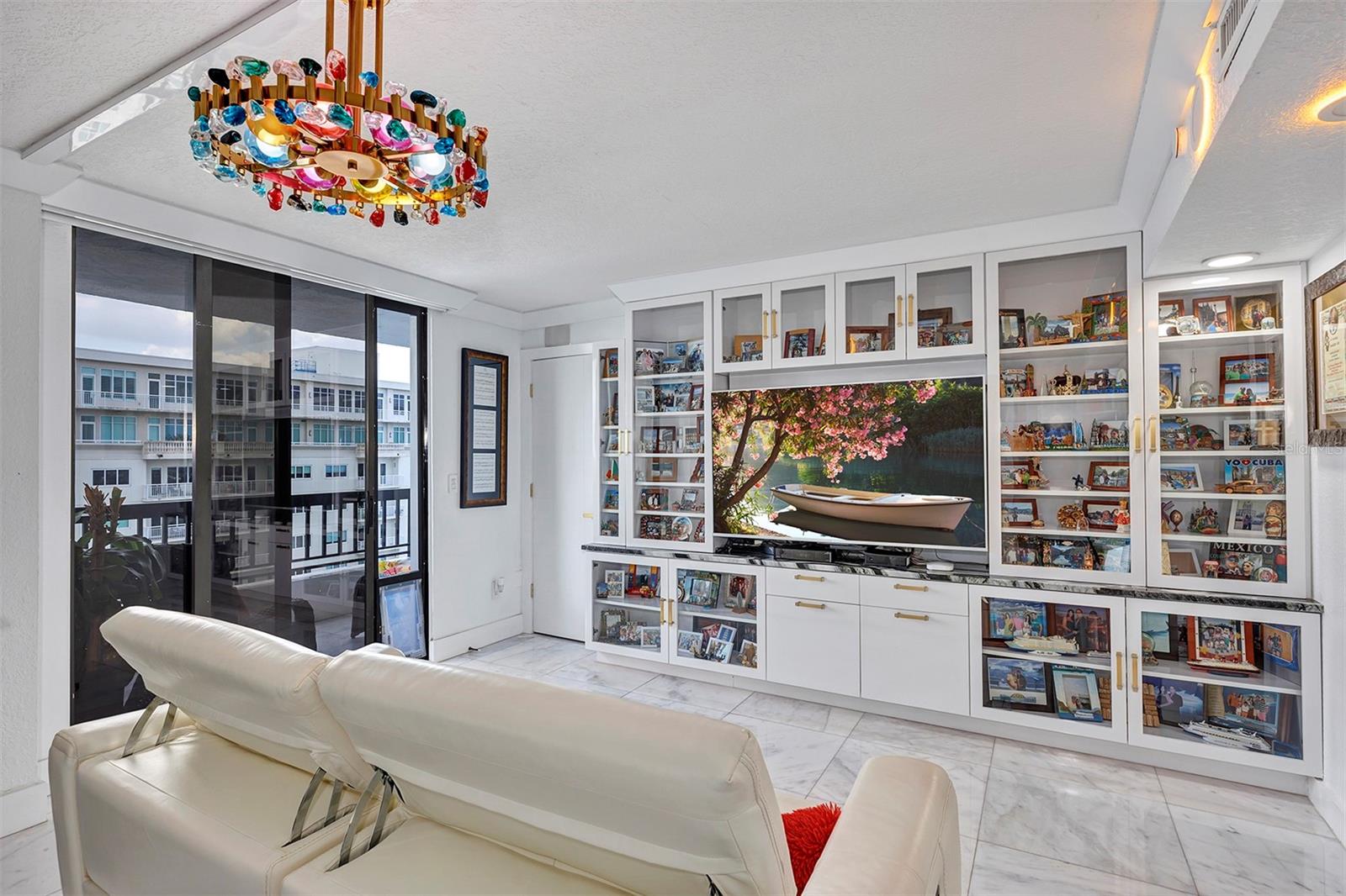 530 EAST CENTRAL CONDO - Residential Lease