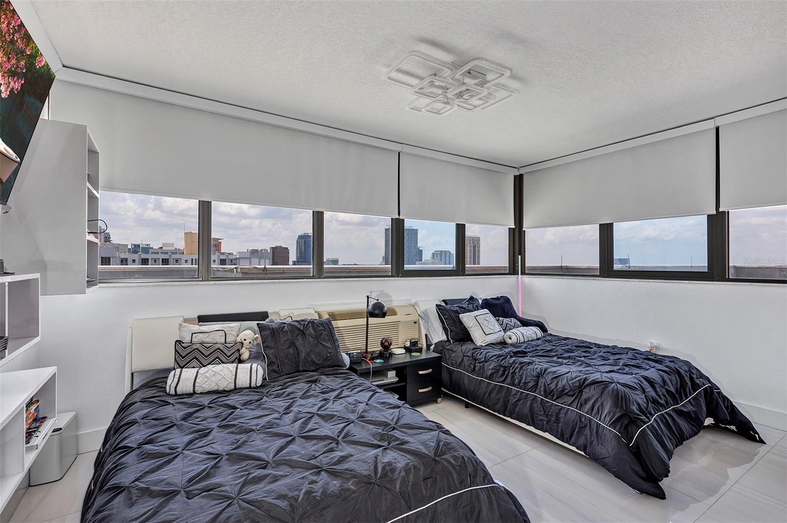 530 EAST CENTRAL CONDO - Residential Lease