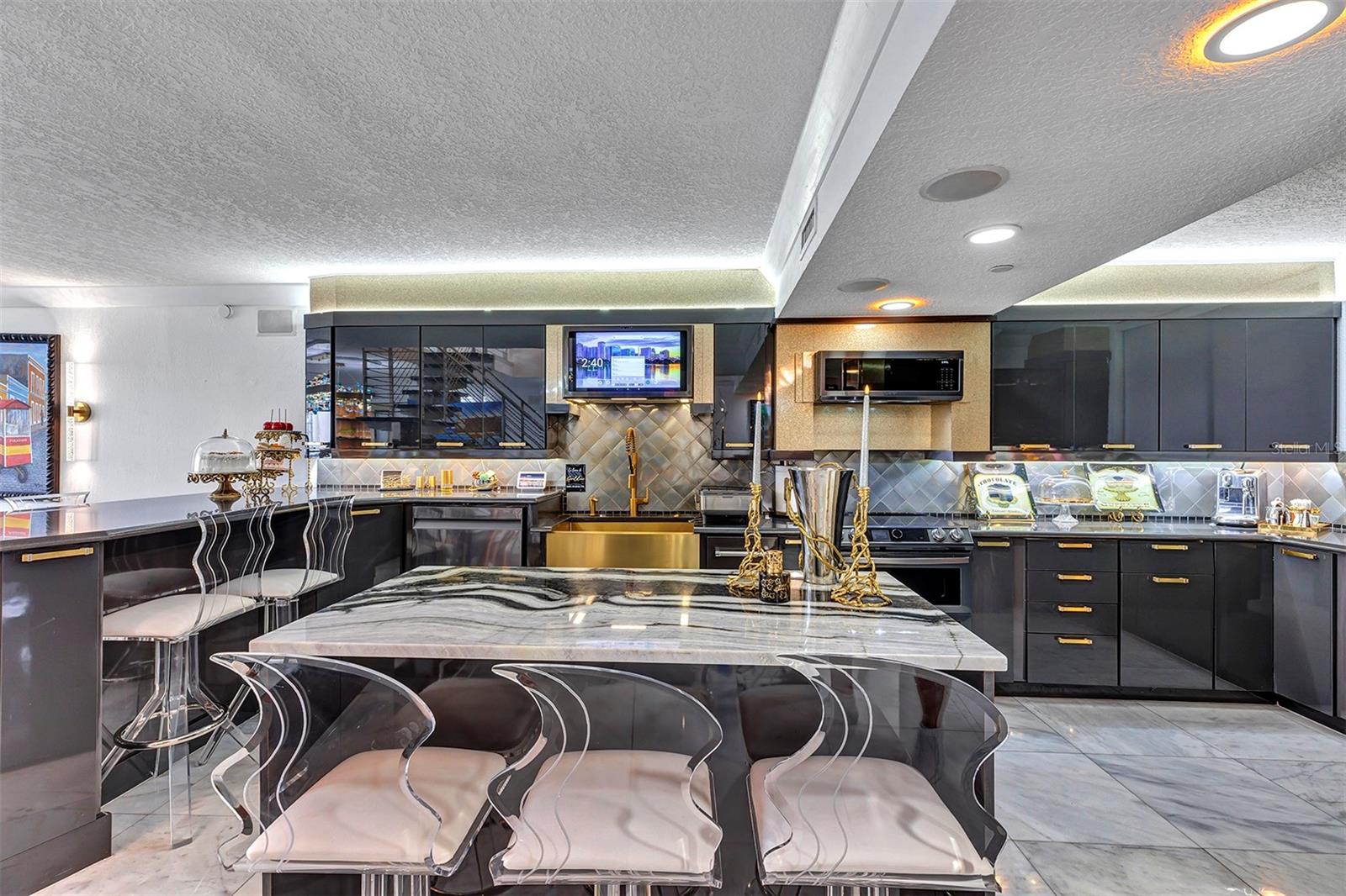 530 EAST CENTRAL CONDO - Residential Lease