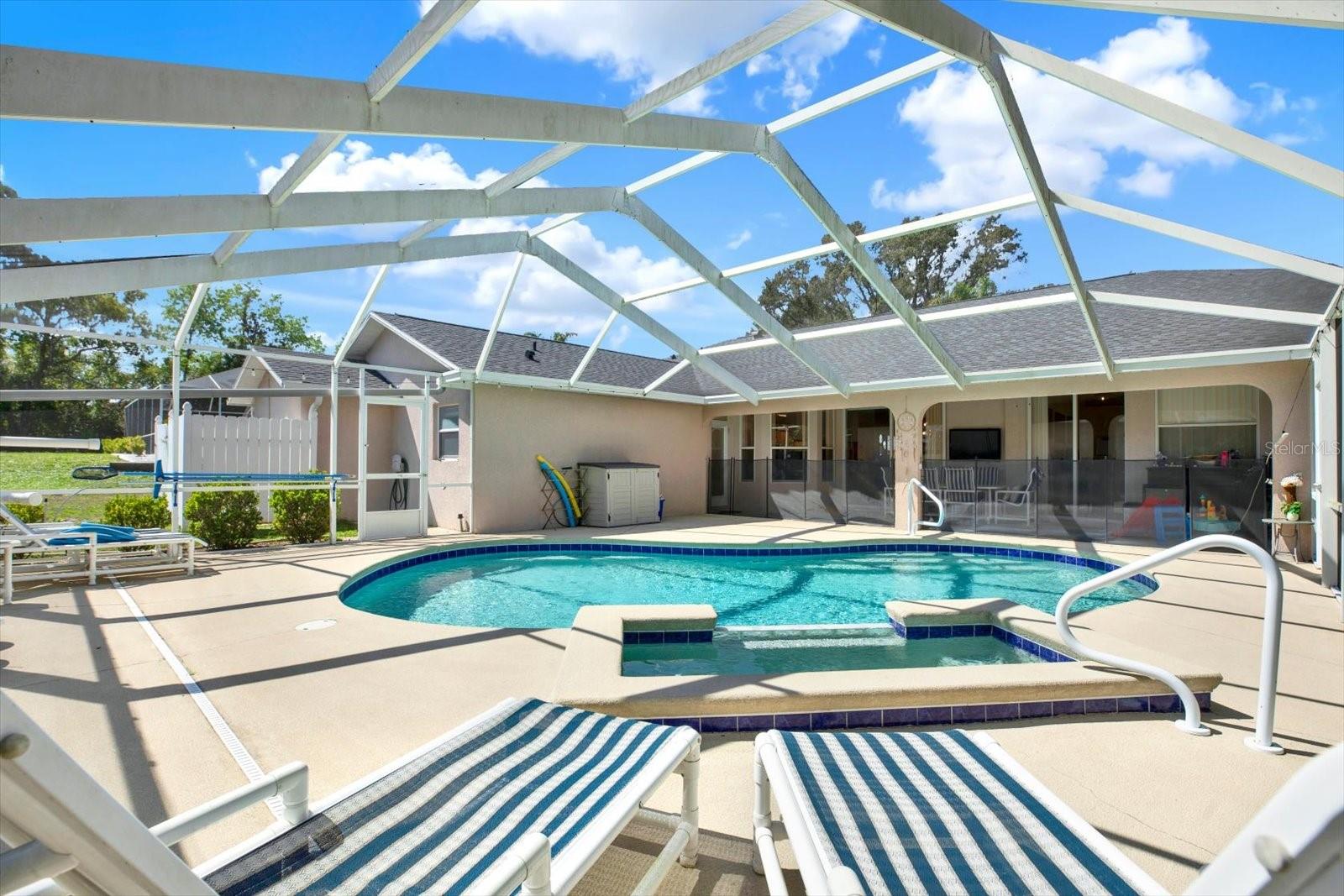 SPRING HILL - Residential