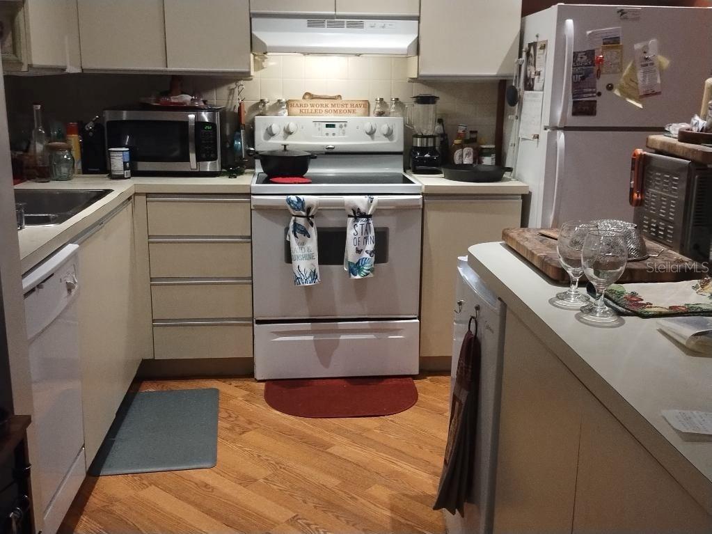 832 NW 47TH STREET