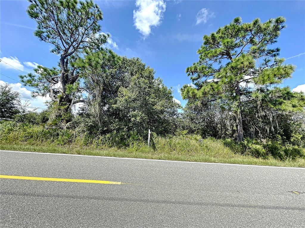 OAKRIDGE ESTATES - Land