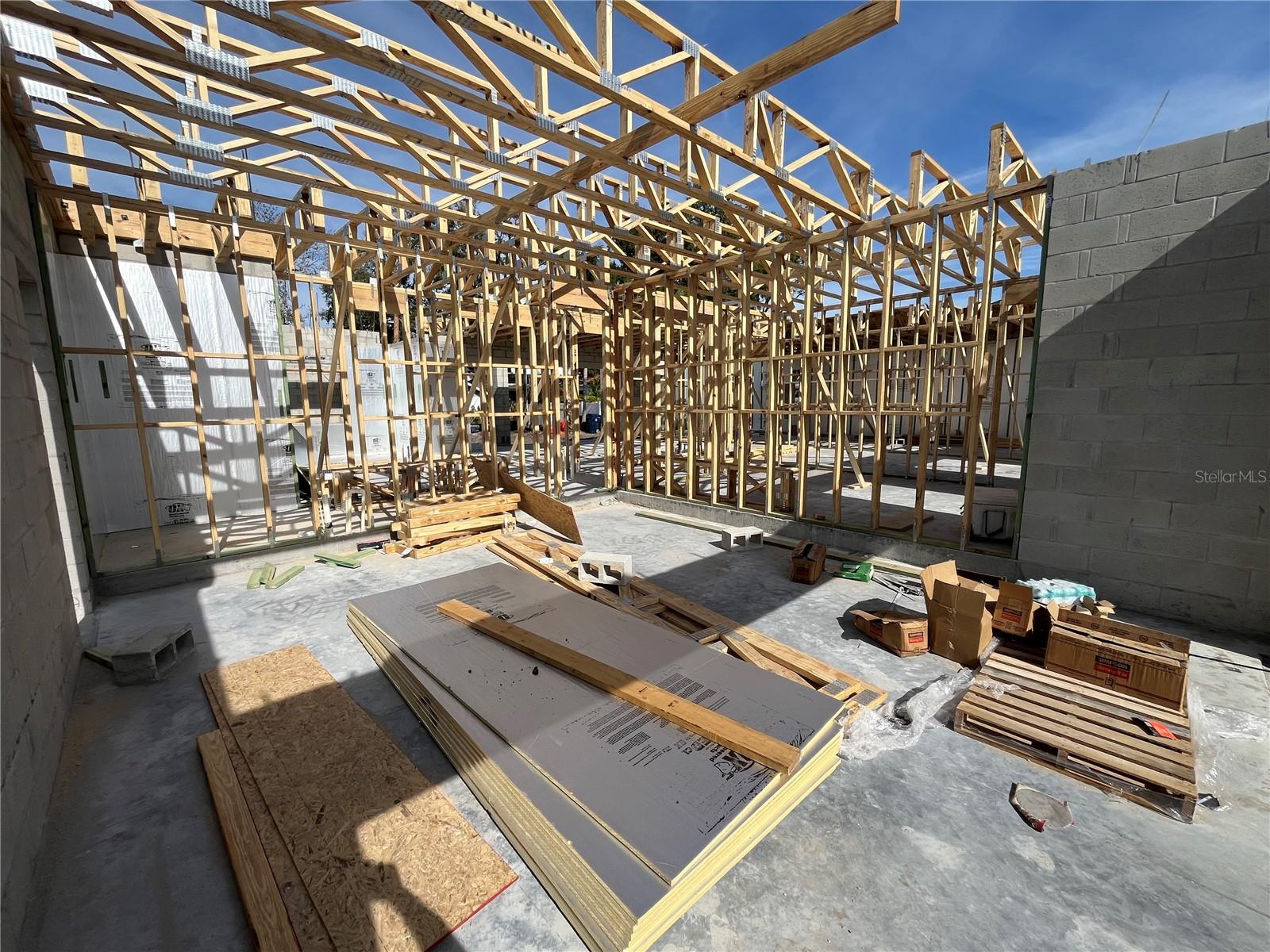 EMMA HEIGHTS - Residential