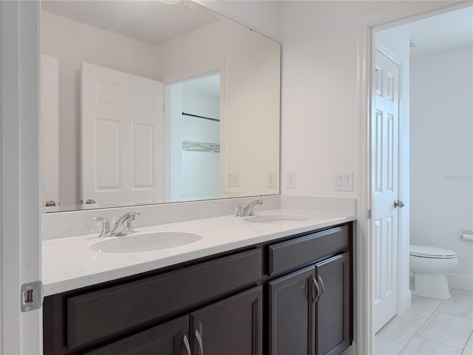 HANOVER LAKES PH 5 - Residential