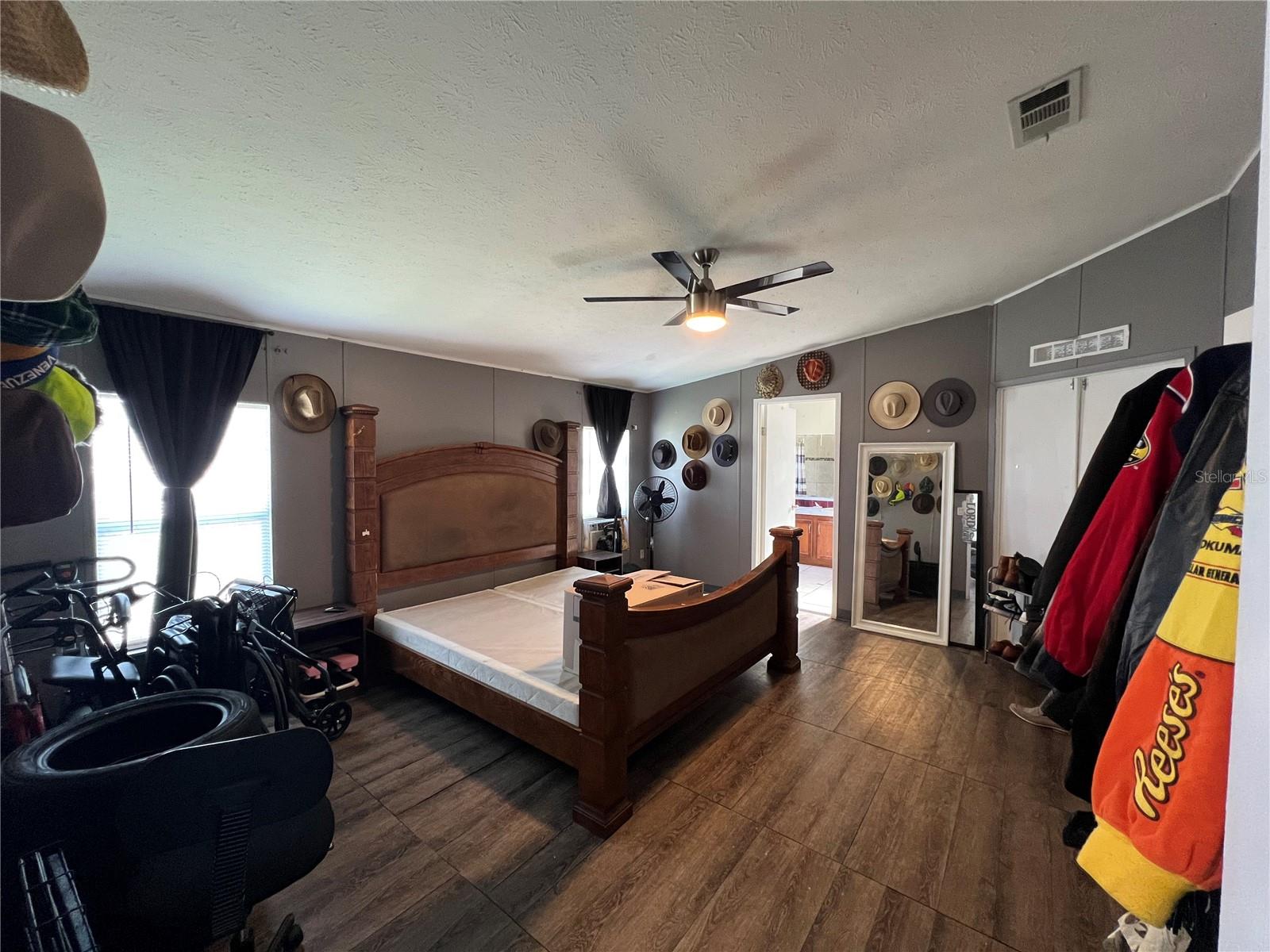 COUNTRY GREEN PH 1 UNIT 2 - Residential