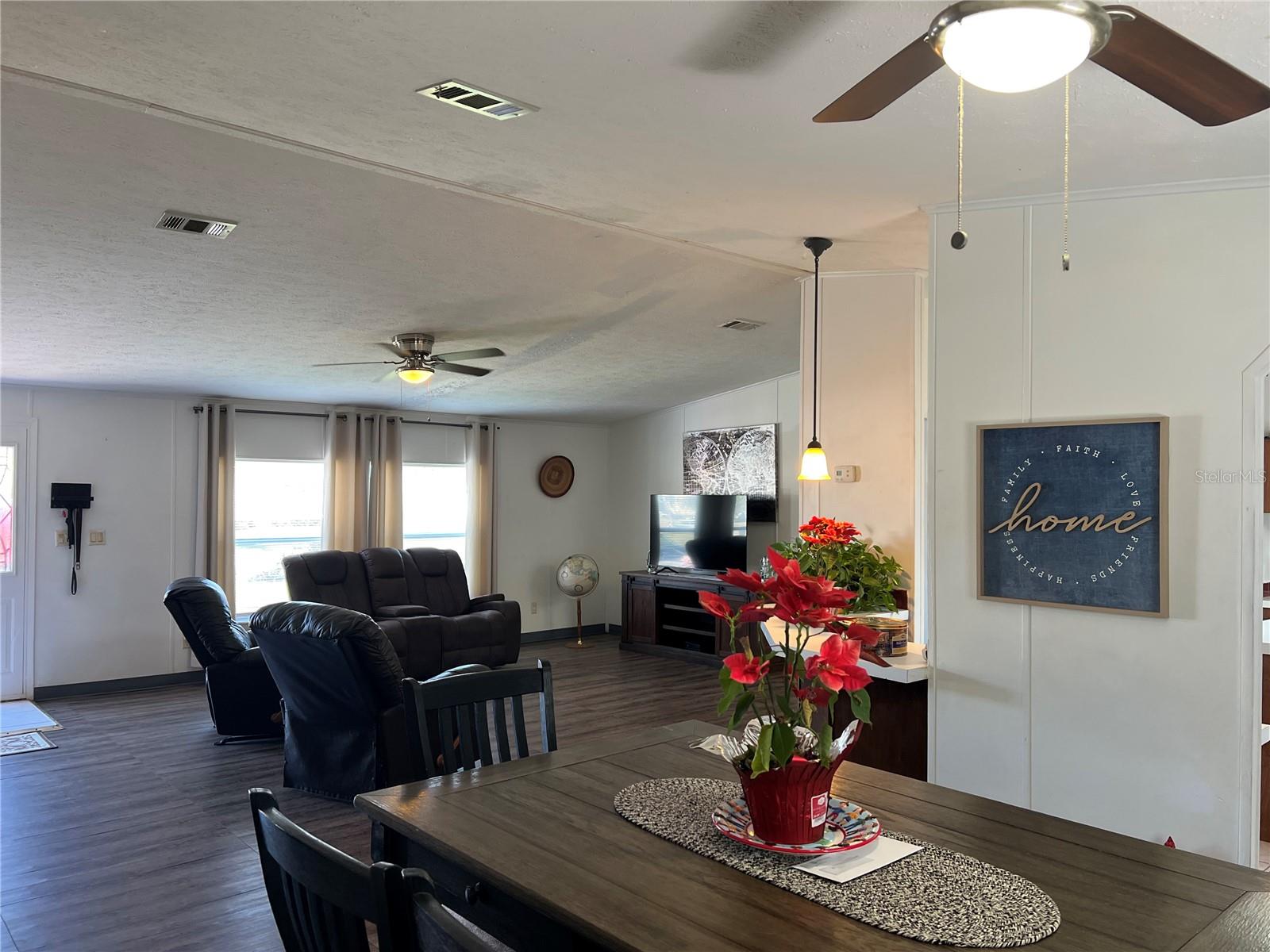 COUNTRY GREEN PH 1 UNIT 2 - Residential