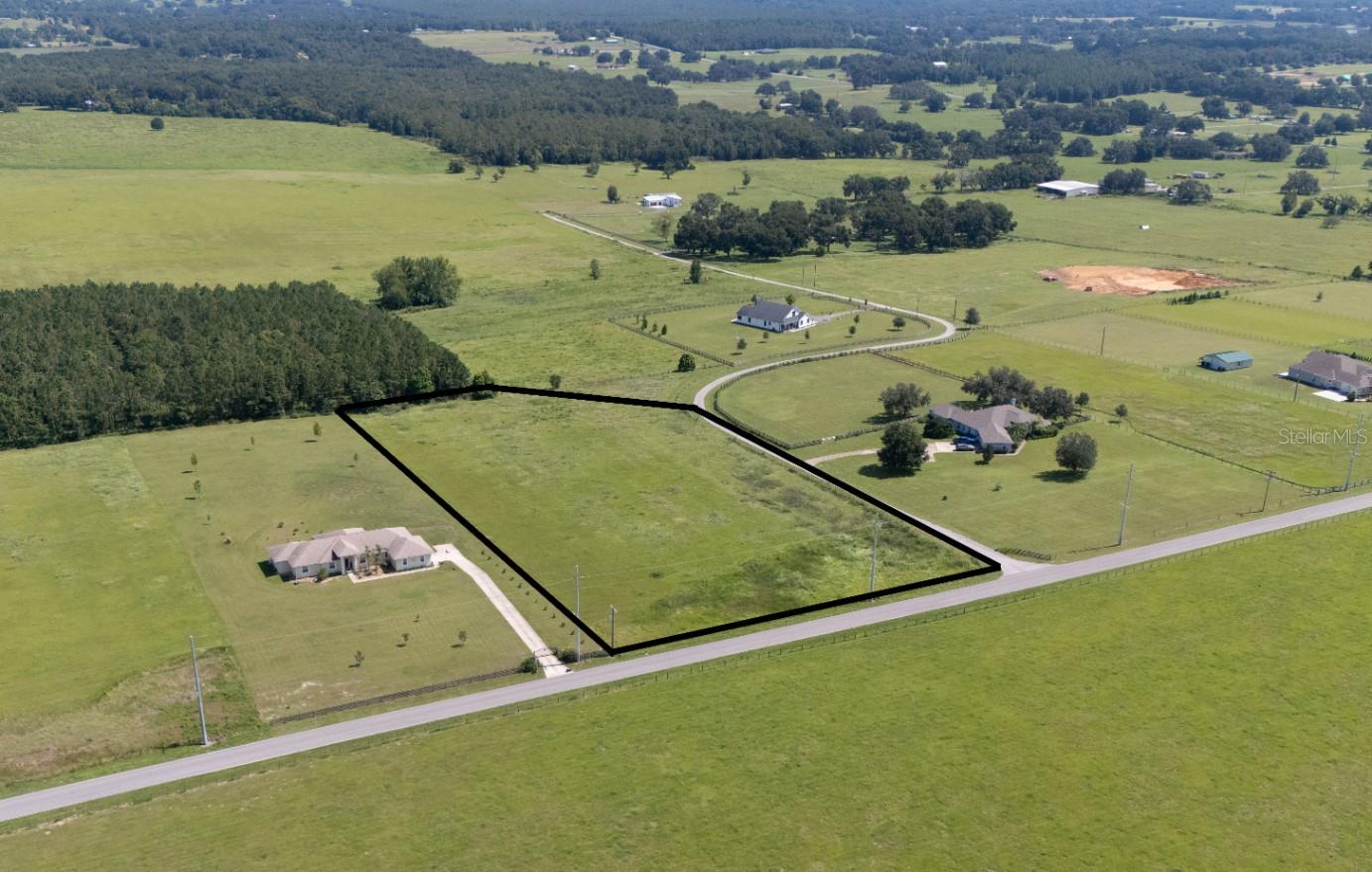 HILLTOP HORIZONS SUB - Land