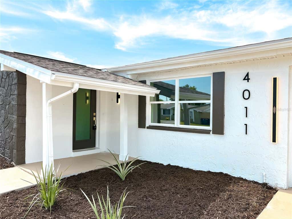 Photo of 4011 Grayton Drive, New Port Richey, FL 34652 (MLS # W7888647)