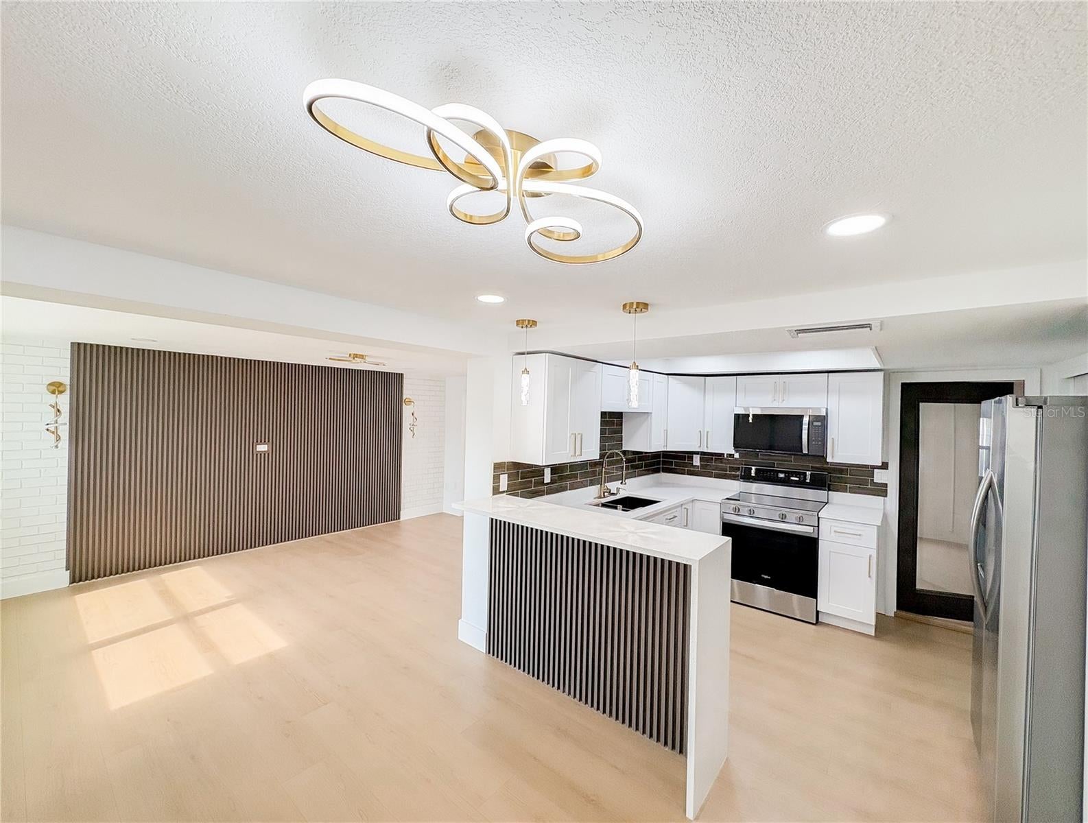 4011 GRAYTON DRIVE