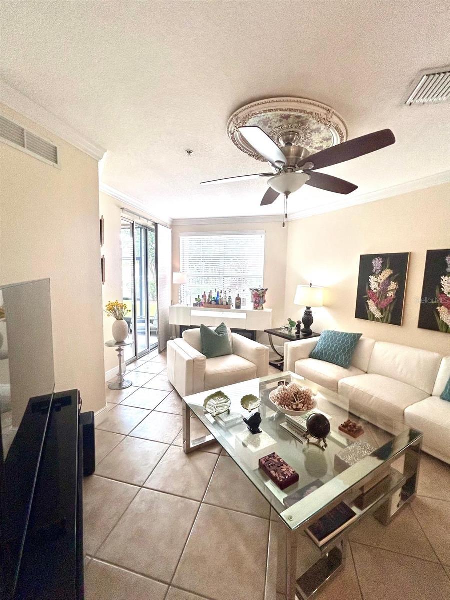 LAKESIDE/LKS/WINDERMERE - Residential Lease