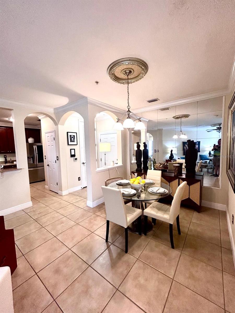 LAKESIDE/LKS/WINDERMERE - Residential Lease