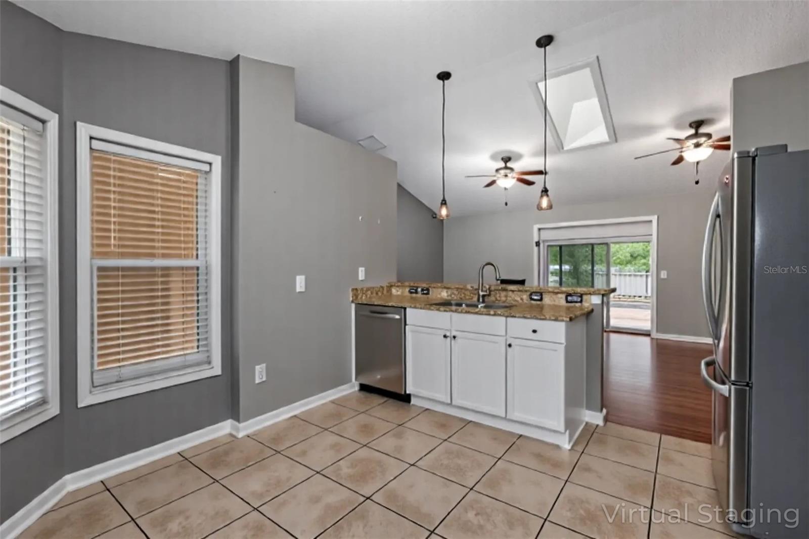 GOLDEN HEIGHTS SECOND ADD - Residential Lease