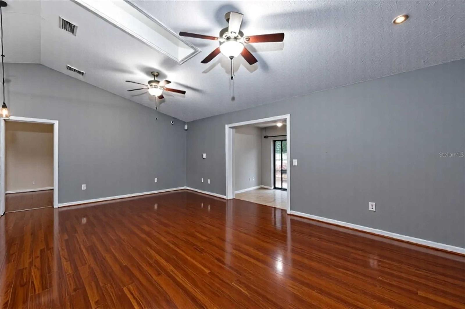 GOLDEN HEIGHTS SECOND ADD - Residential Lease