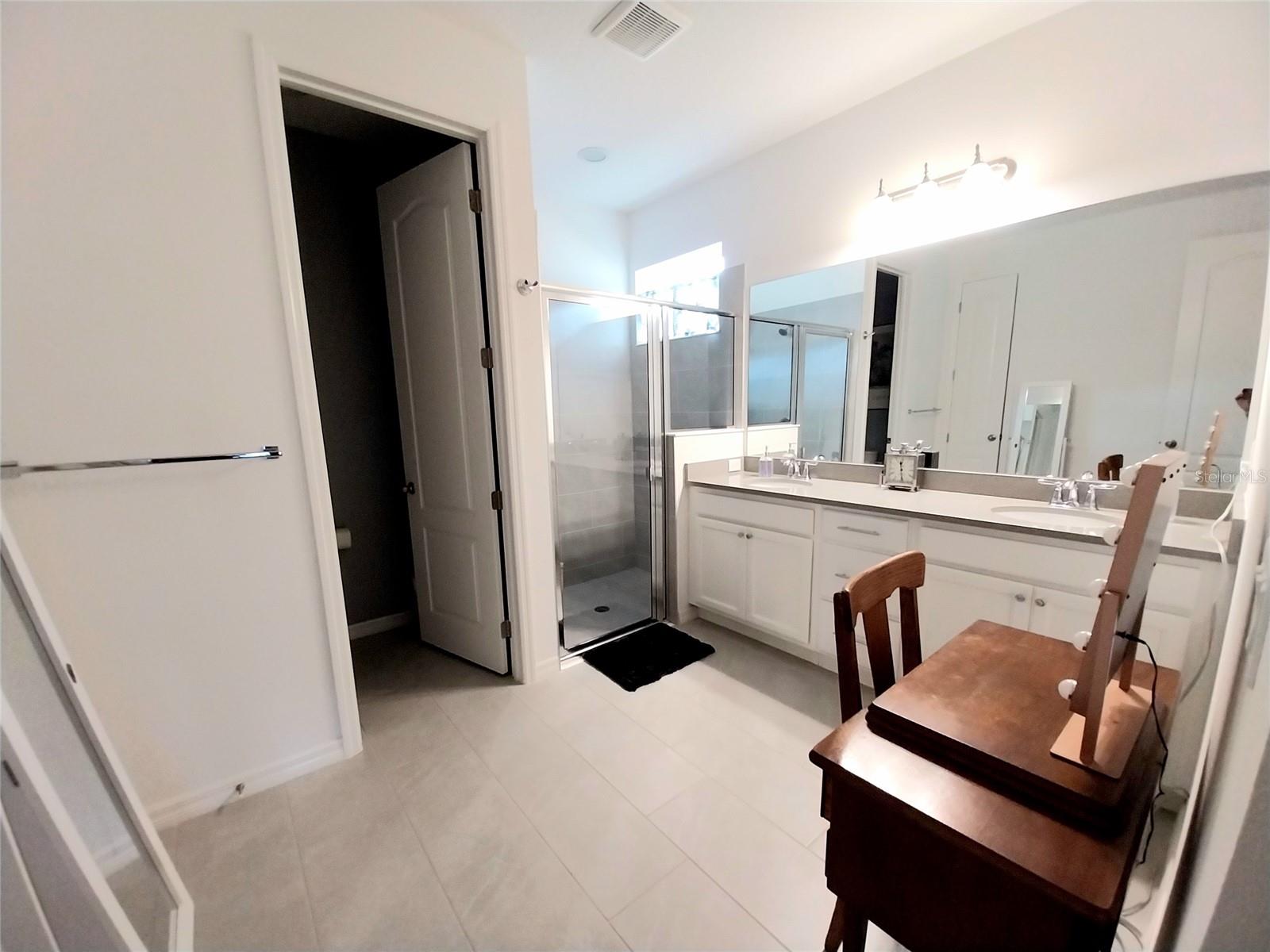 ROSEDALE ADD PH II - Residential Lease