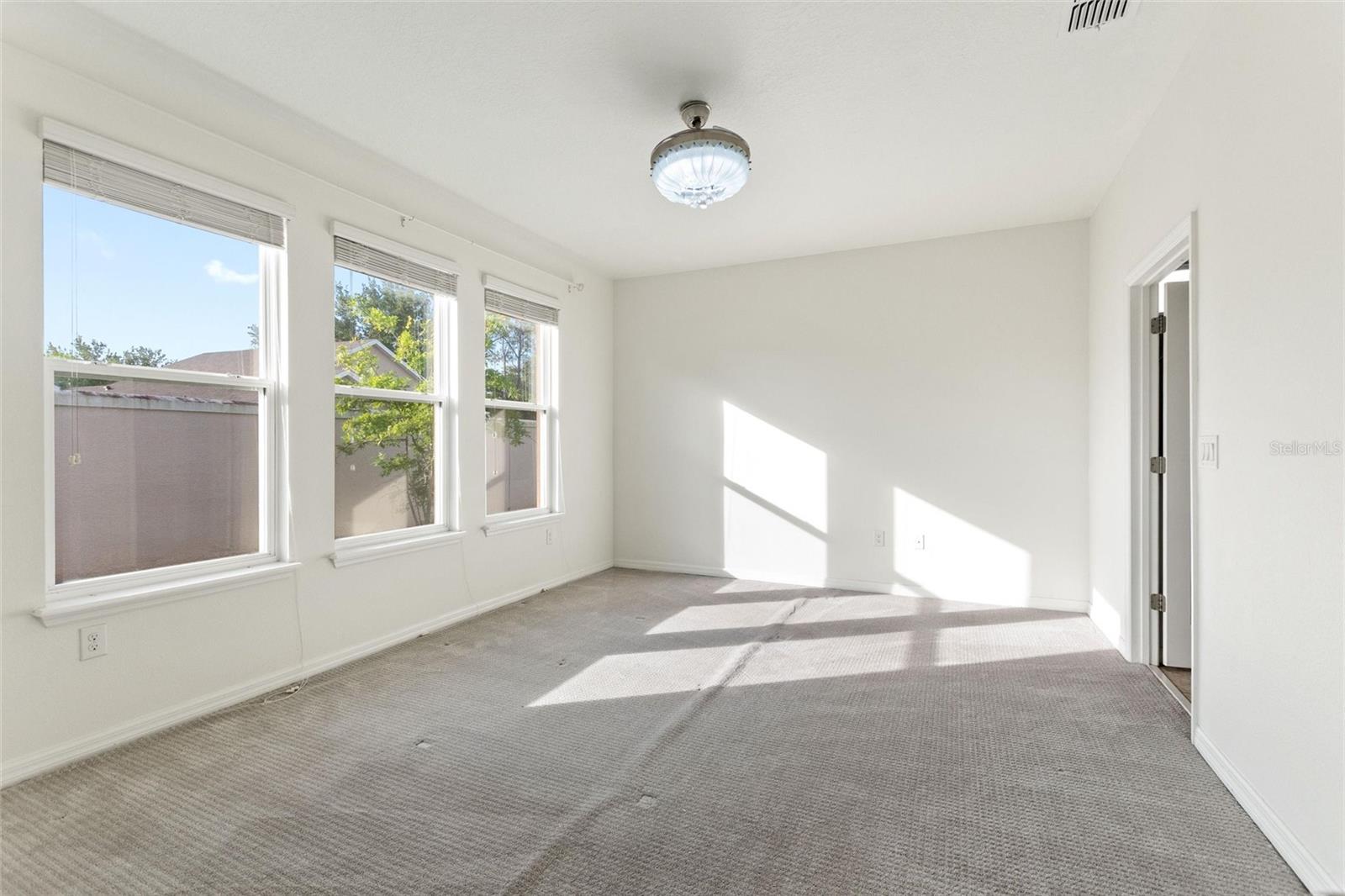 SHINGLE CRK RESRV AT OAKS - Residential