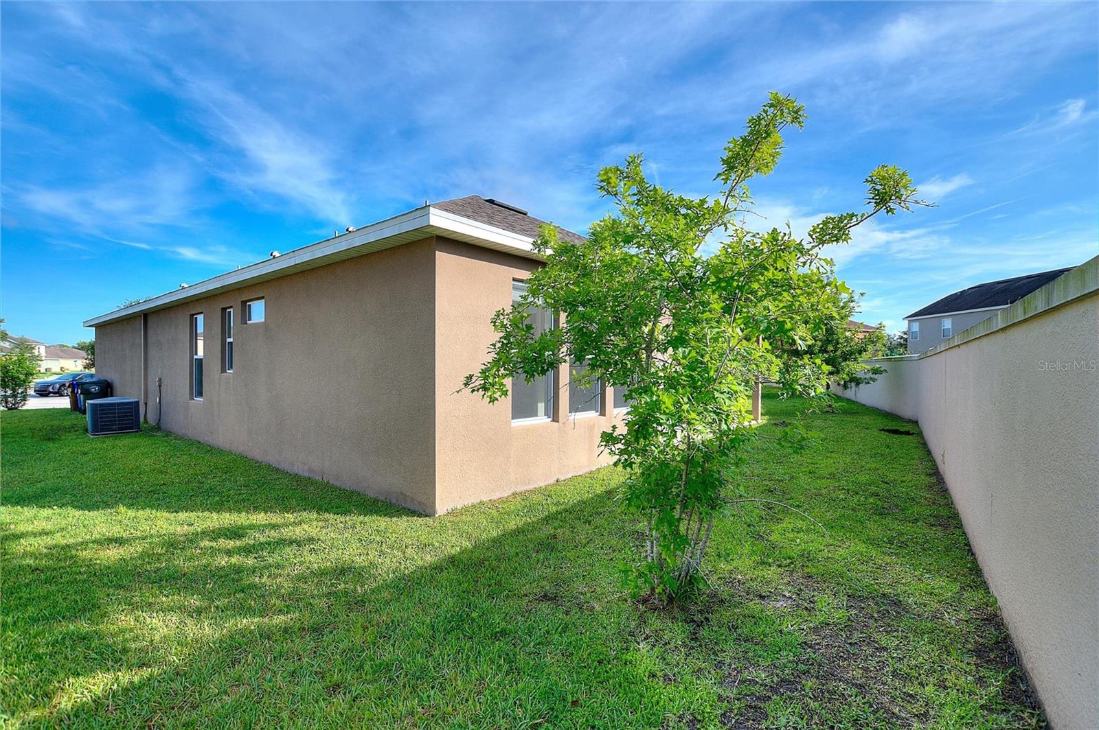 SHINGLE CRK RESRV AT OAKS - Residential