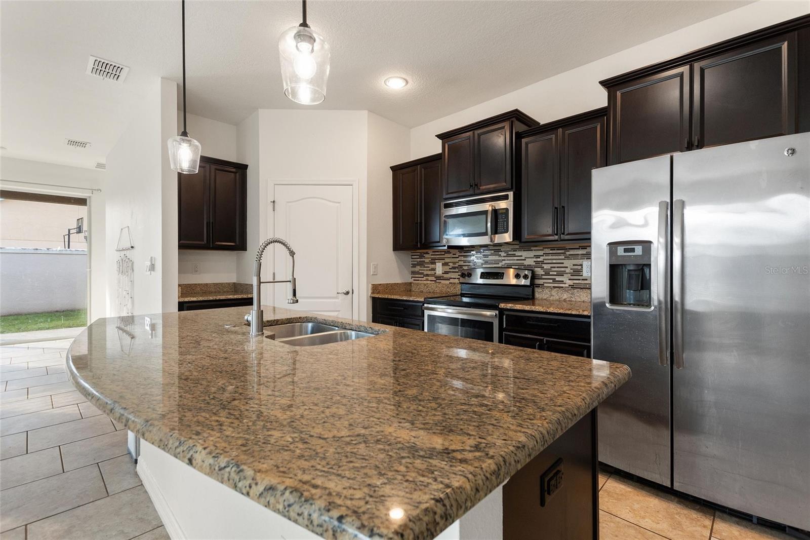 SHINGLE CRK RESRV AT OAKS - Residential