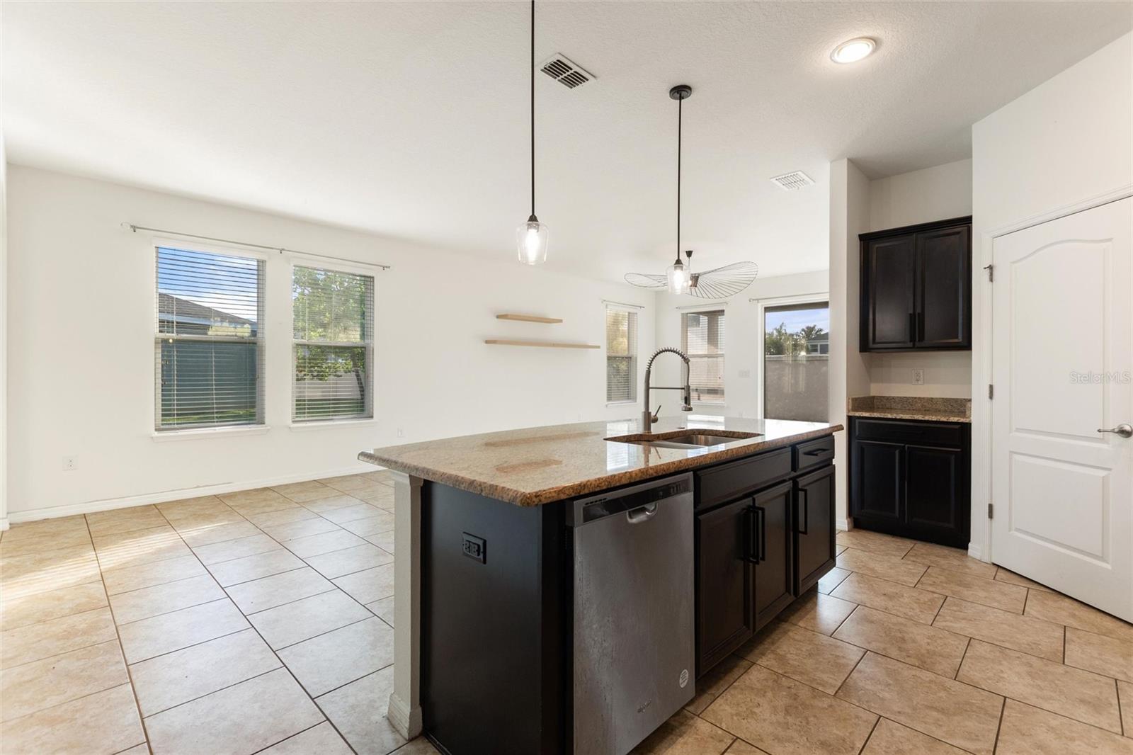 SHINGLE CRK RESRV AT OAKS - Residential