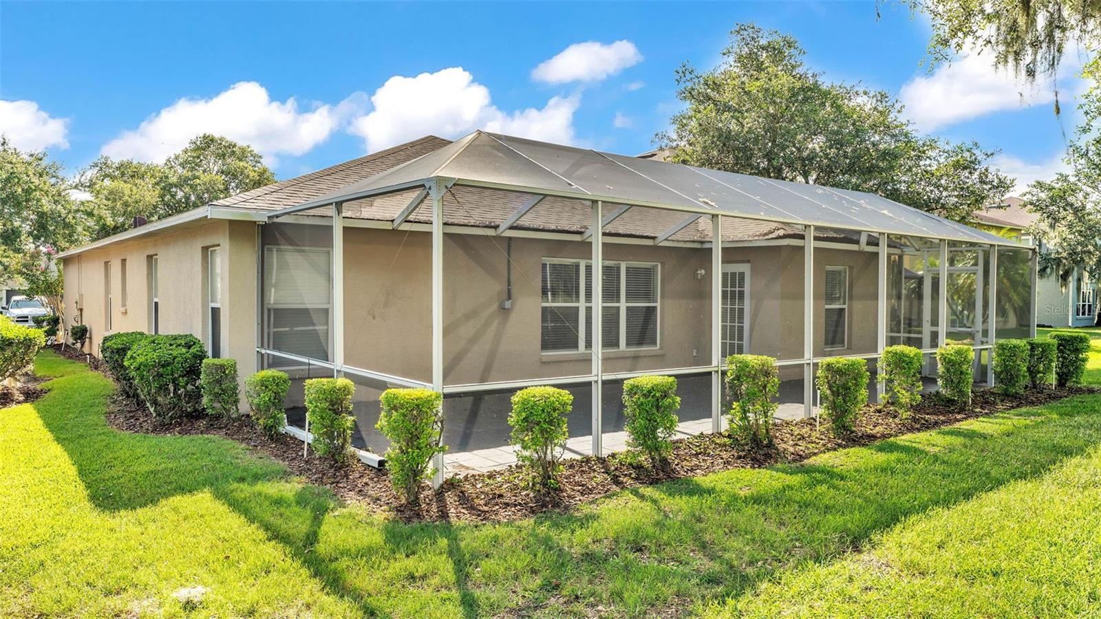 6964 LAKE EAGLEBROOKE DRIVE