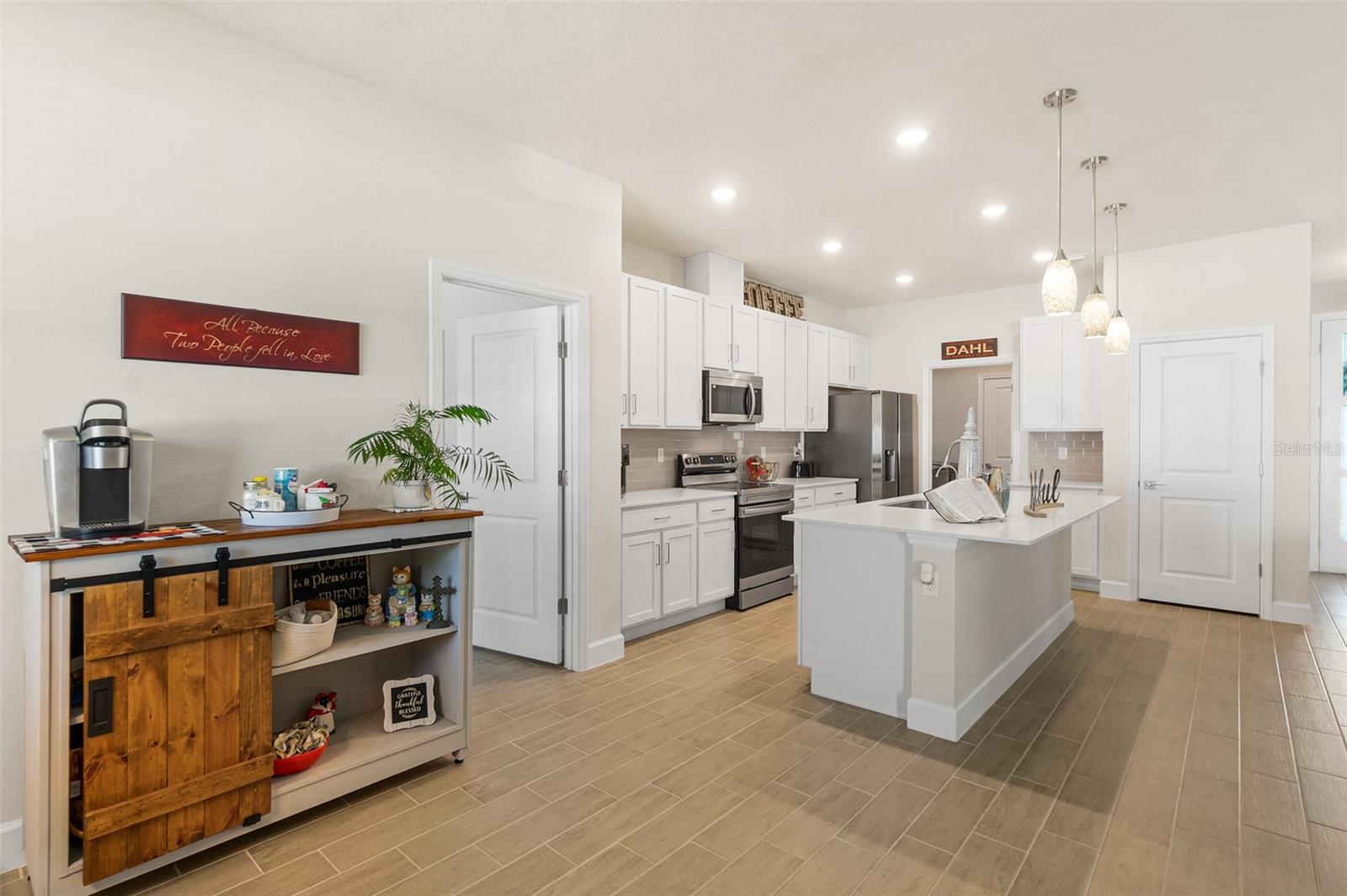 SEMINOLE WOODS - Residential