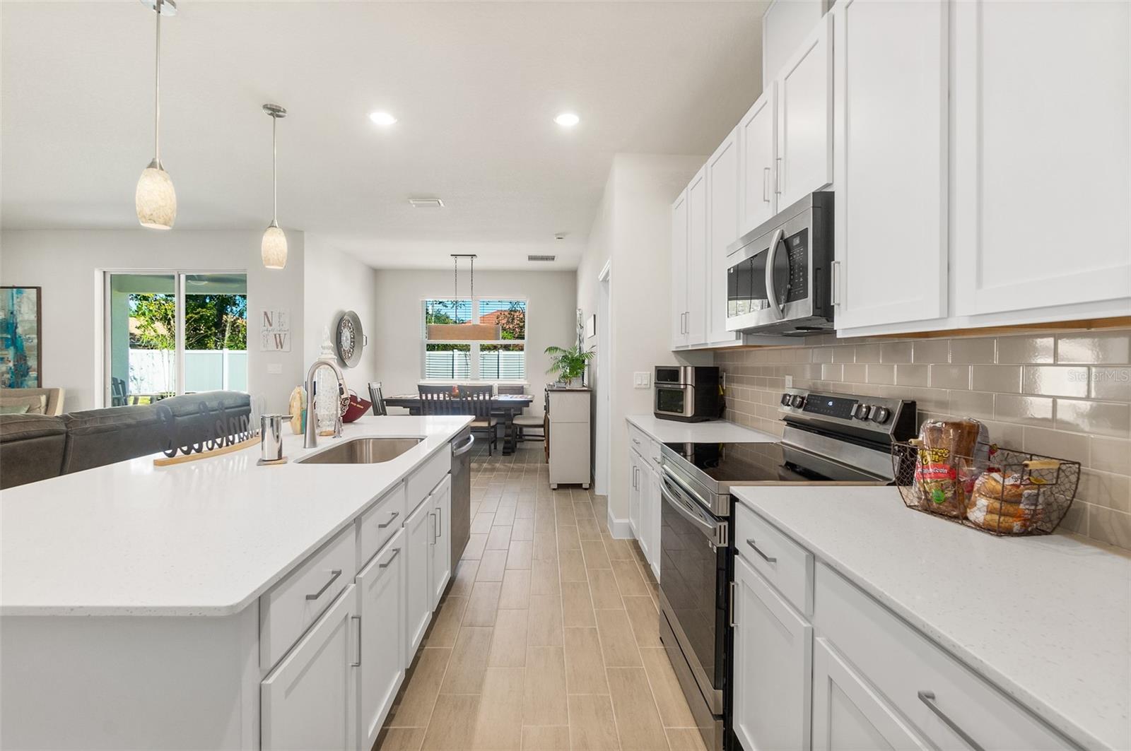 SEMINOLE WOODS - Residential