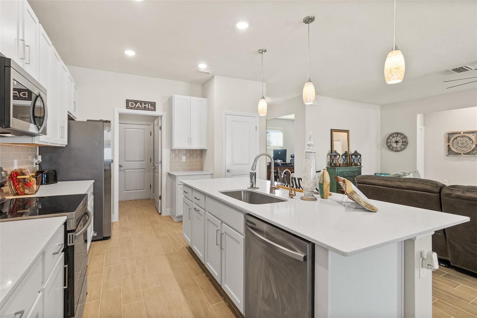 SEMINOLE WOODS - Residential