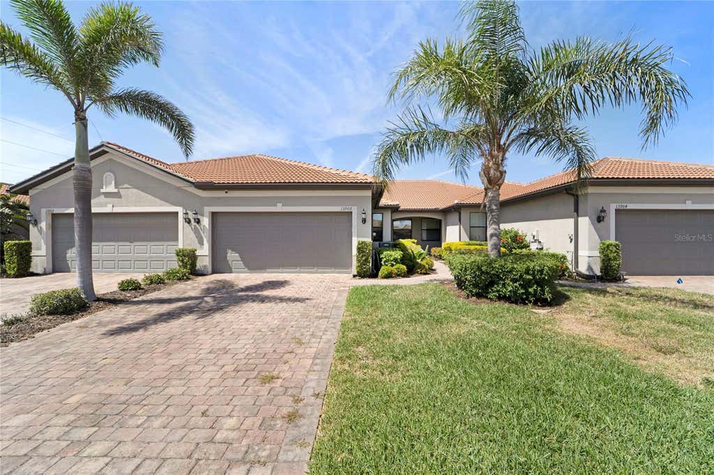 Photo of 13908 Alafaya Street, Venice, FL 34293 (MLS # N6145182)